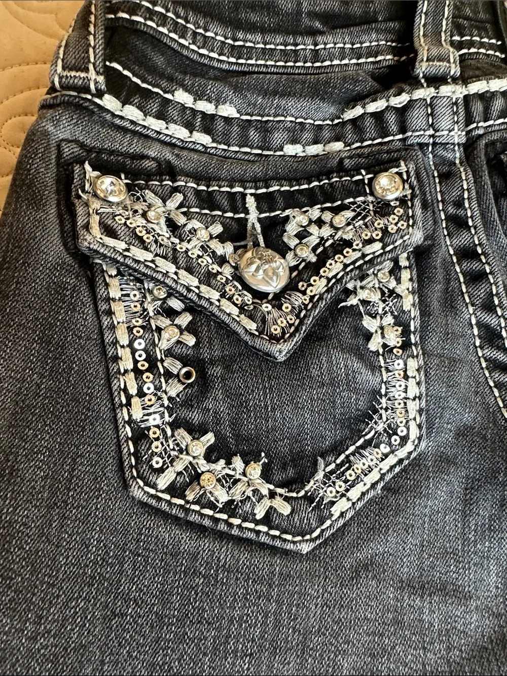 Miss Me Dark Jeans with White Contrast size 7 girls Stitching